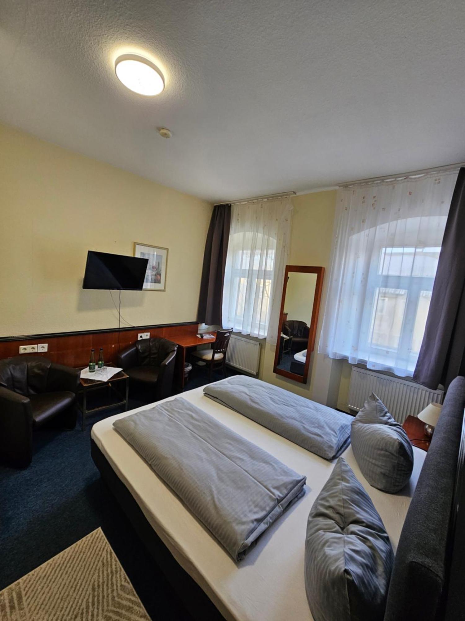 Rehau Hotel & Restaurant Krone מראה חיצוני תמונה