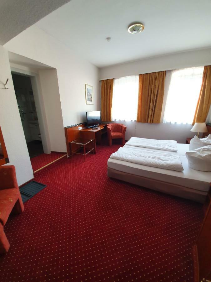 Rehau Hotel & Restaurant Krone מראה חיצוני תמונה