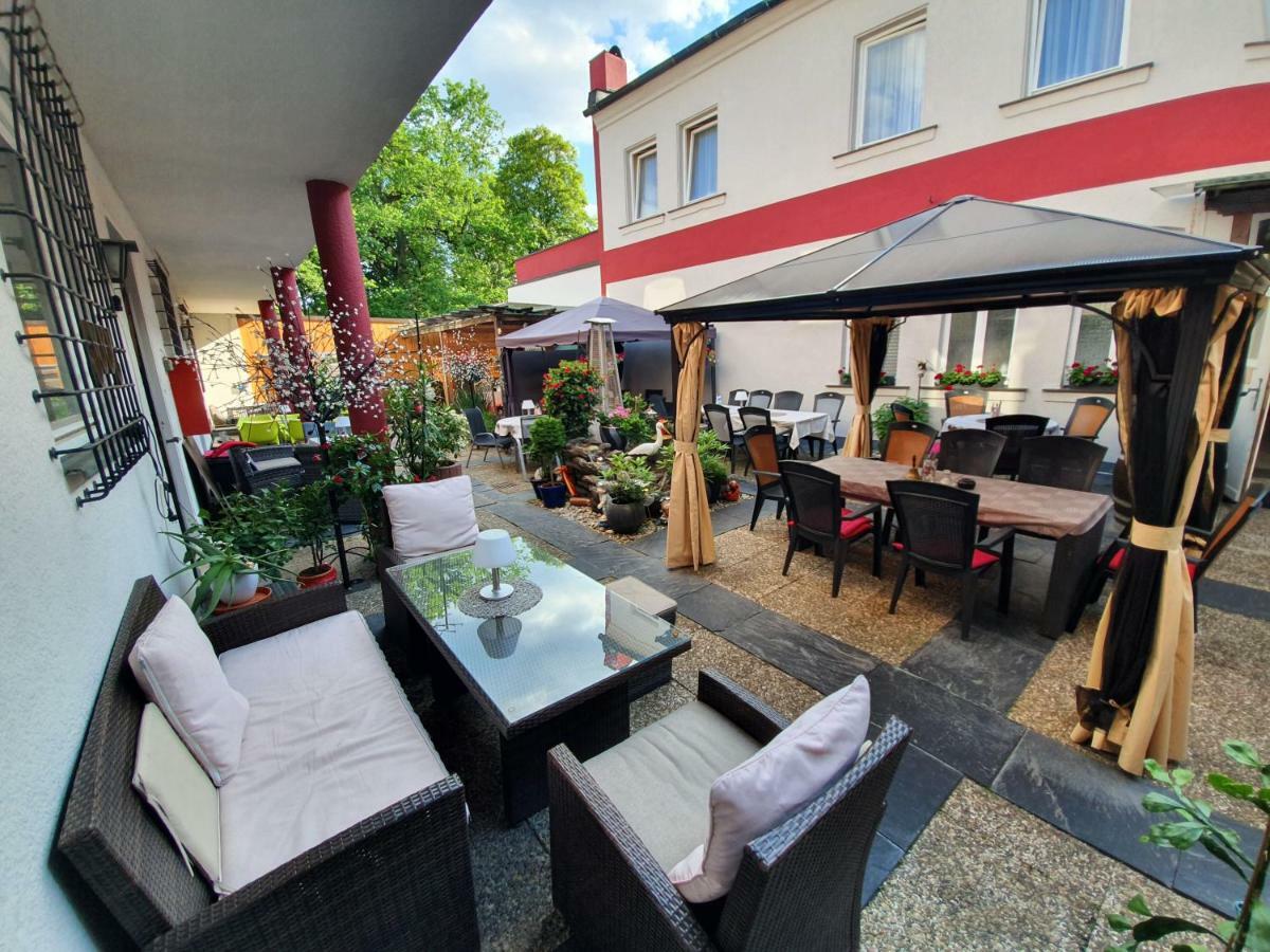 Rehau Hotel & Restaurant Krone מראה חיצוני תמונה
